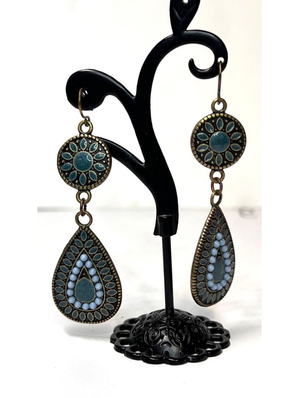 Antique like dangle Earrings turquoise blue stones, boho, vintage like, EUC